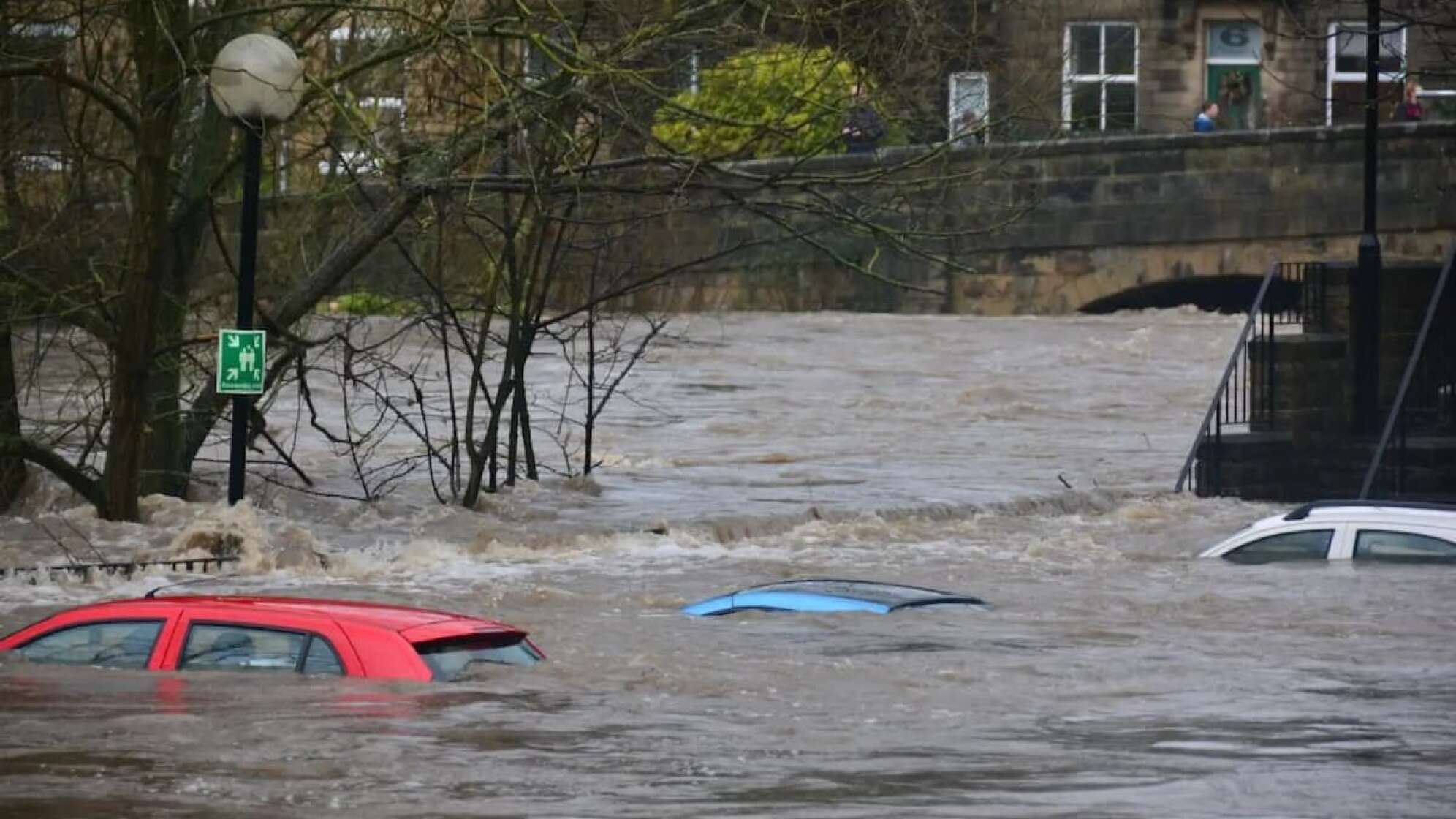 Autos unter Wasser