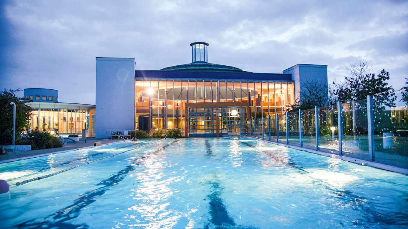Entspannung und Erholung finden in der Kaiser-Therme Bad Abbach
