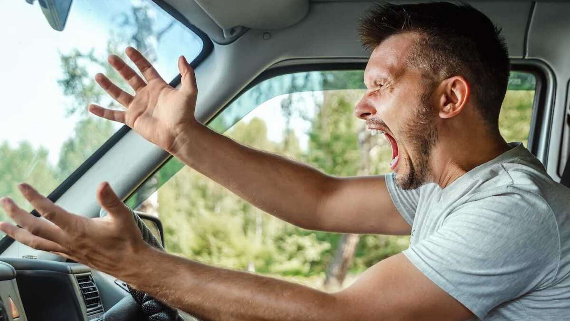 Das kosten Beschimpfungen und der „Stinkefinger“ im Straßenverkehr