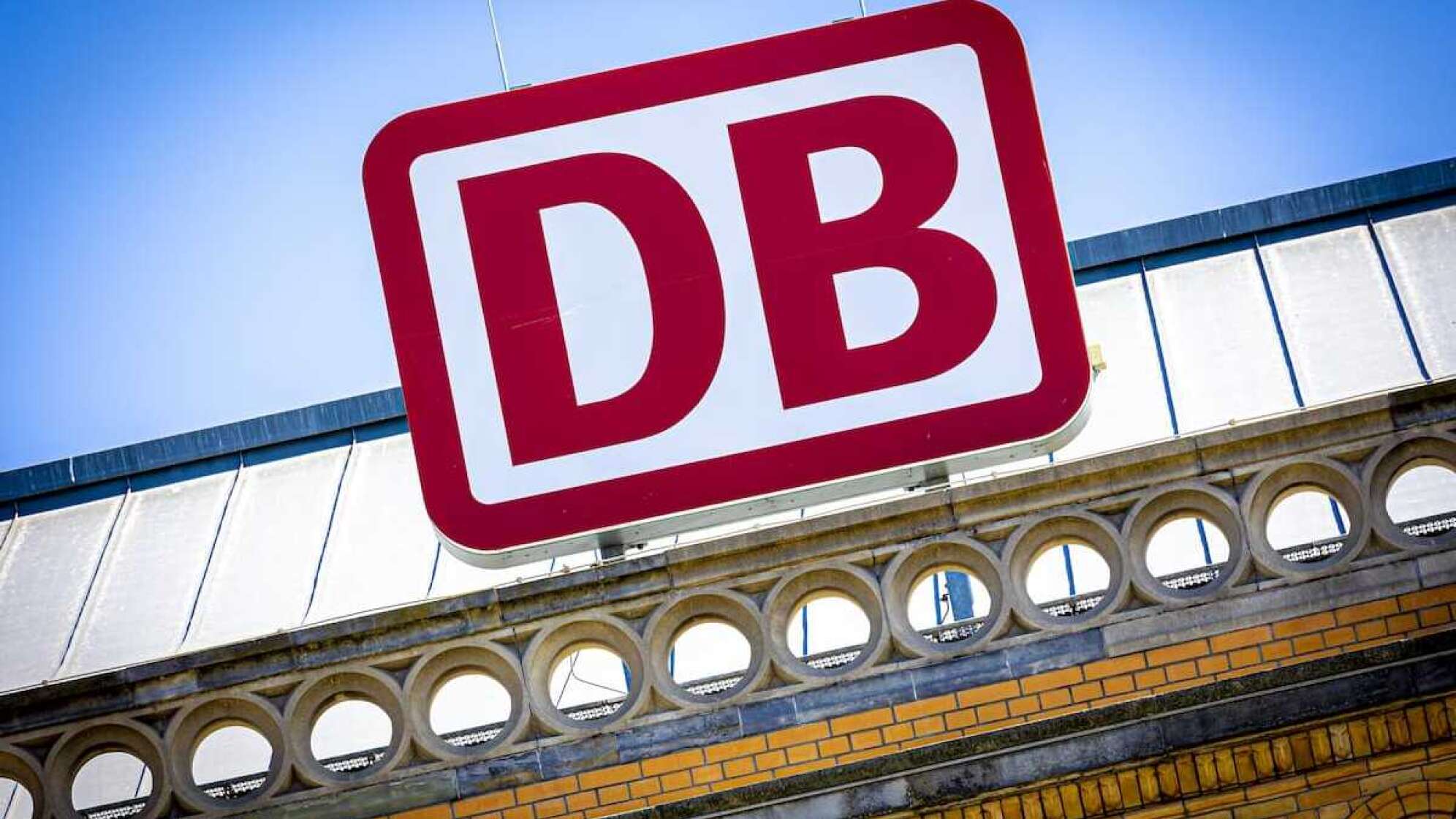 DB