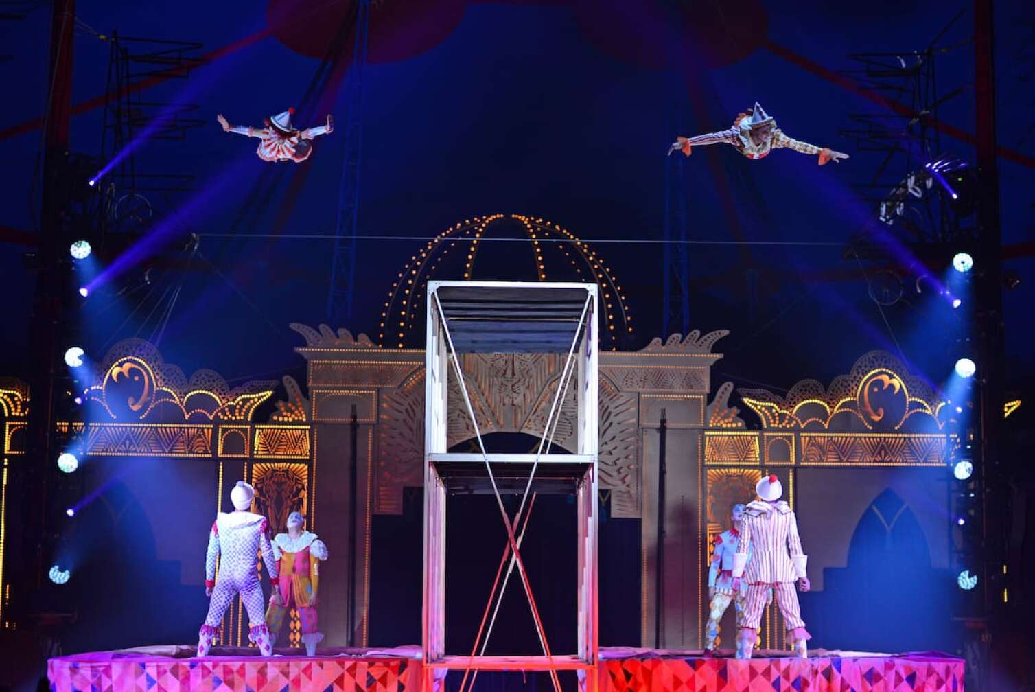 Stars in der Manege im Circus Krone