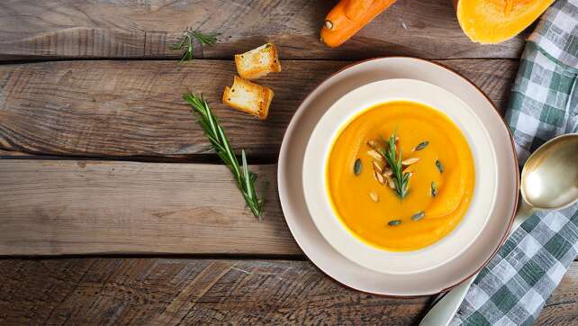 Weltbeste Kürbissuppe im Herbst und Co.: Das könnt ihr damit machen