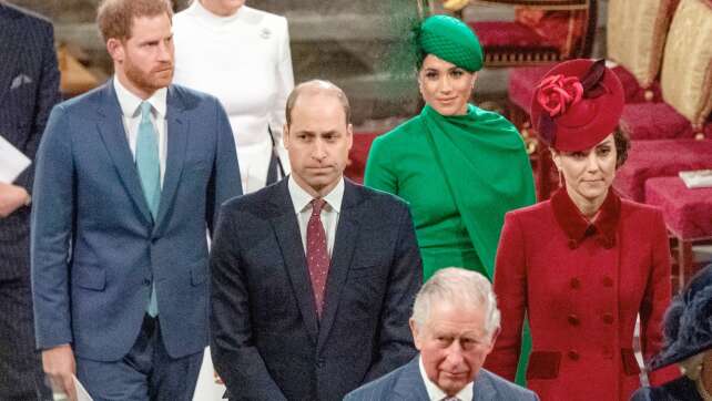 Brisanten Namen verraten? Buch über Royals gestoppt