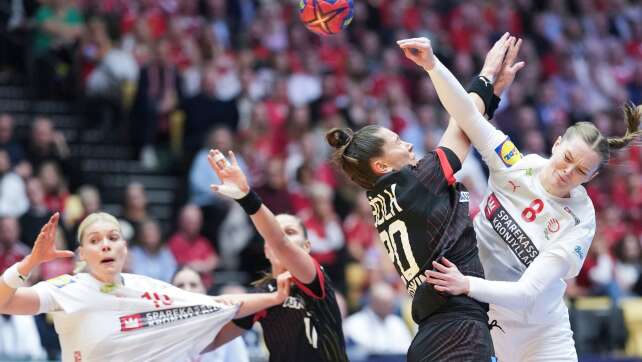 WM-Dämpfer: DHB-Frauen als Gruppenzweiter ins Viertelfinale