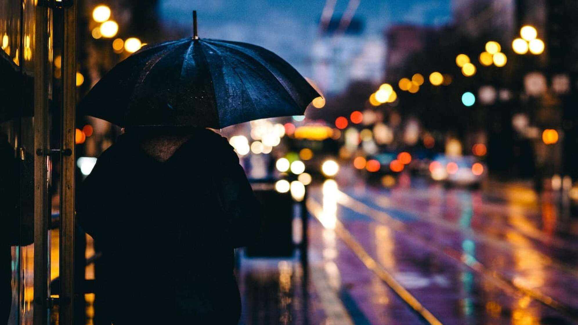 Straße bei Regen