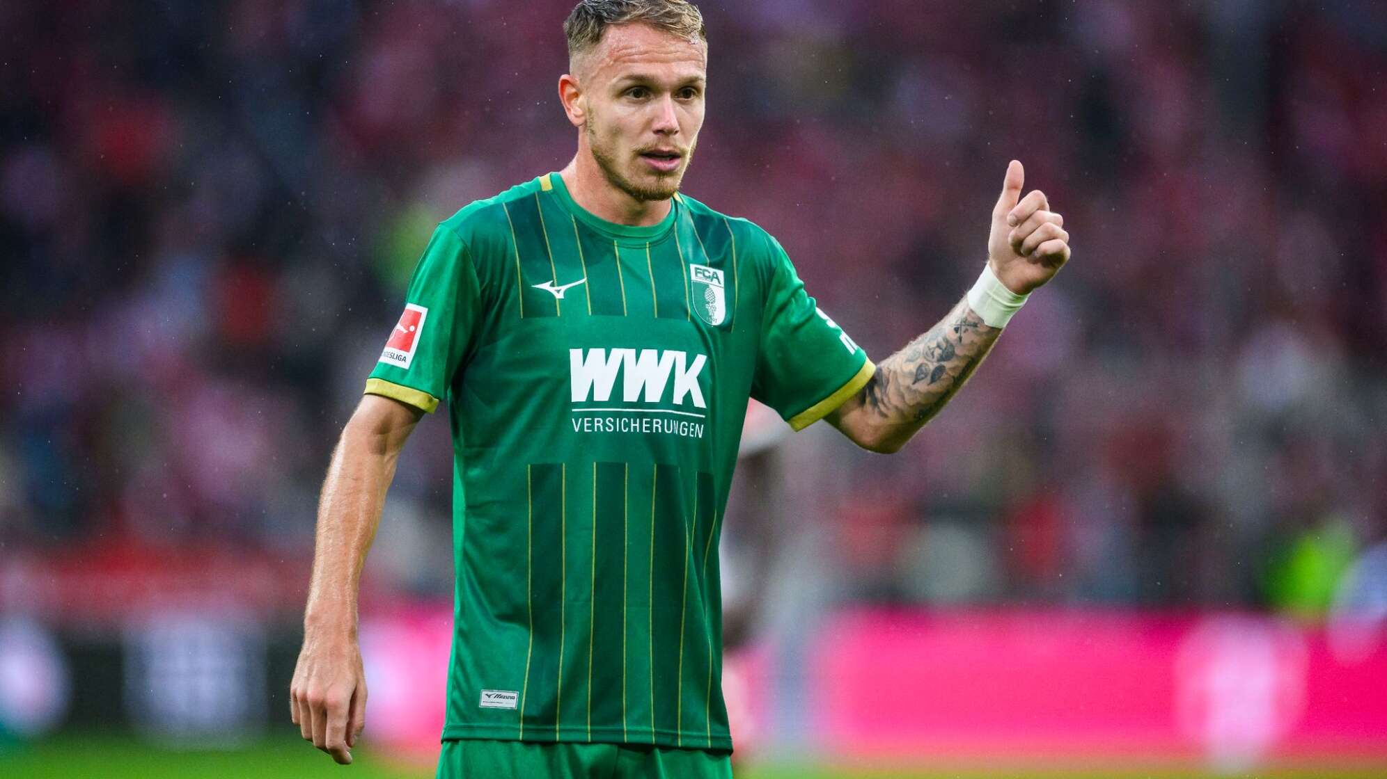 Offensivspieler Cardona vom FC Augsburg nach SaintEtienne