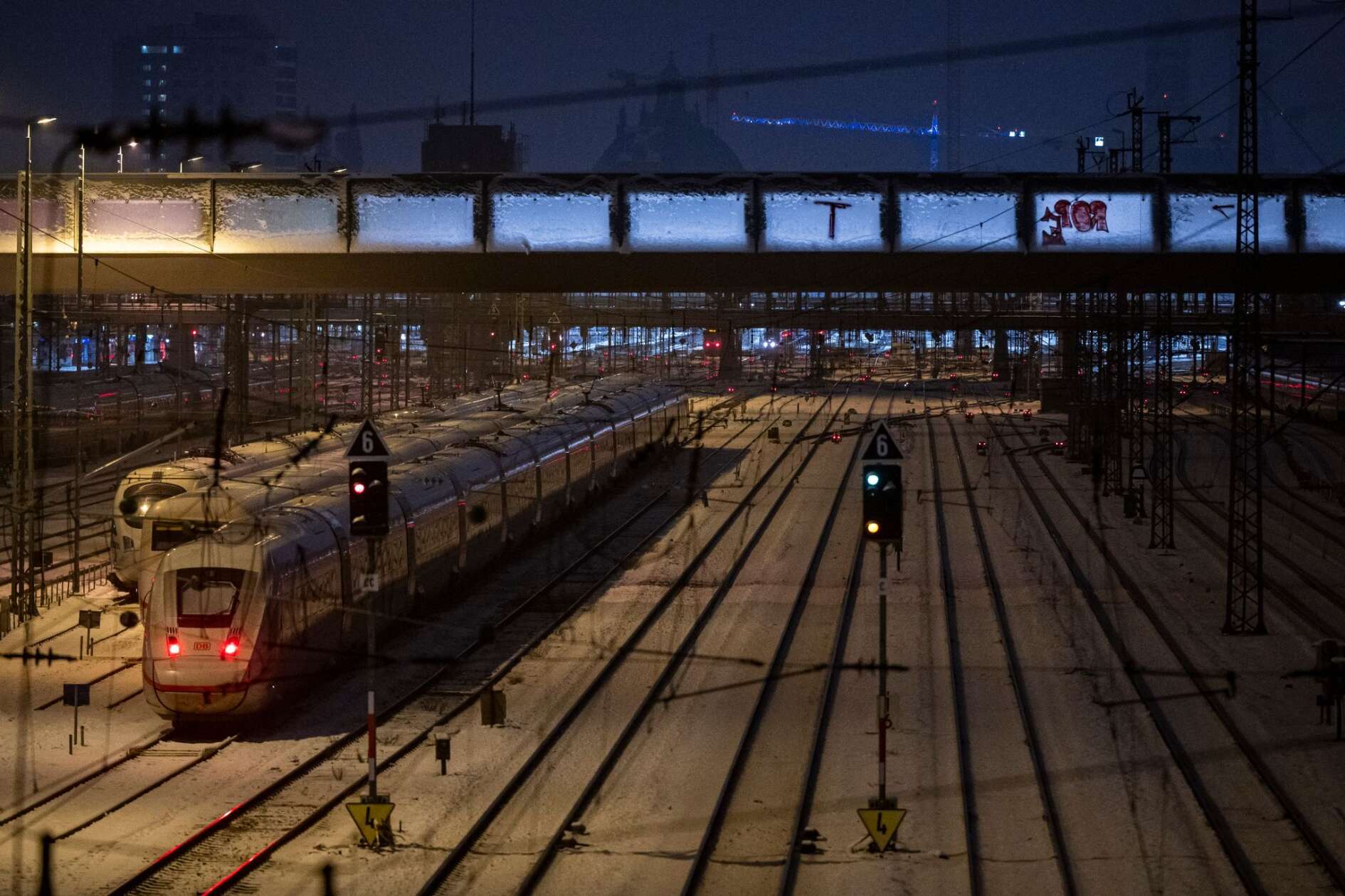GDLStreik zwingt Verkehr von der Schiene auf die Straße