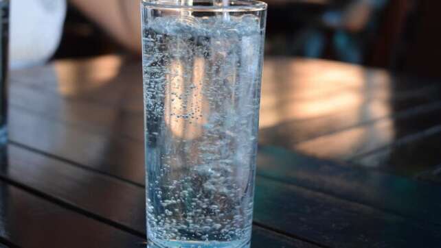 Mineralwasser im Test: Diese Marken schneiden schlecht ab
