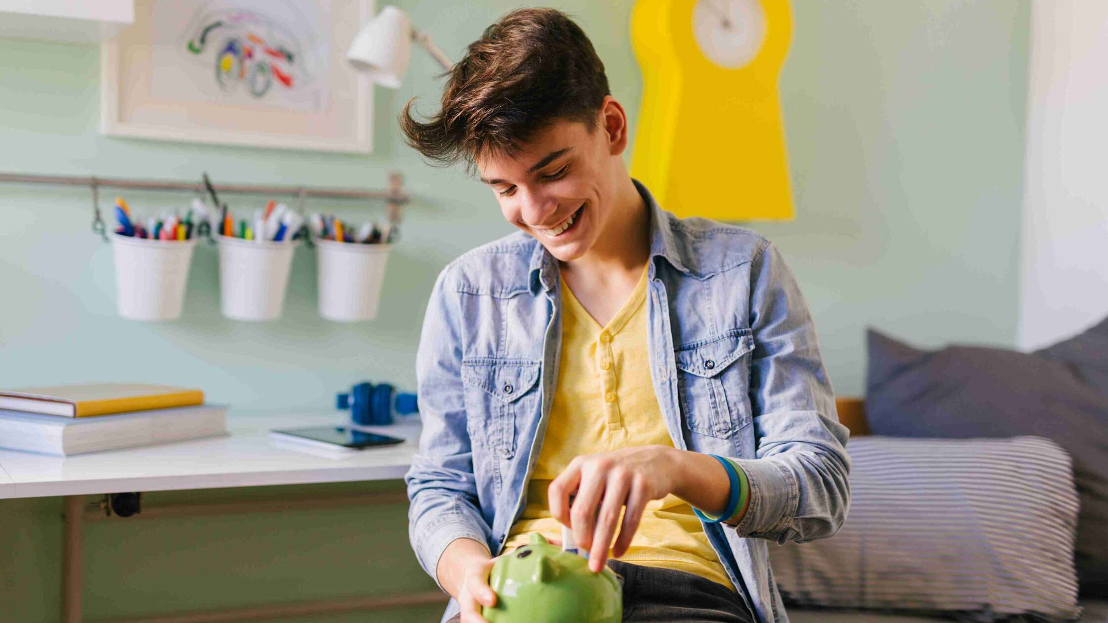 Wie Jugendliche den Umgang mit Geld lernen können