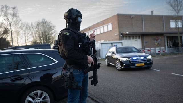 Drei Mal lebenslange Haft für Drogenbande in Niederlanden