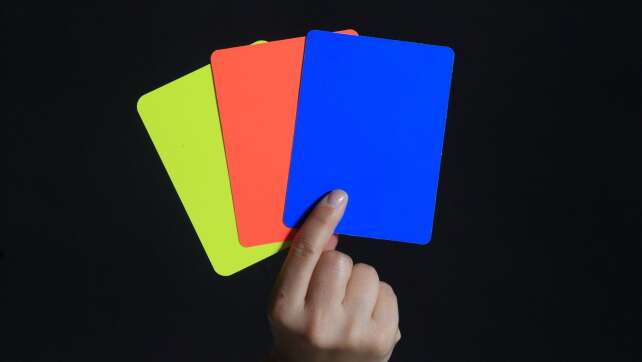 «Blau machen»: Regelhüter beraten Karten-Revolution