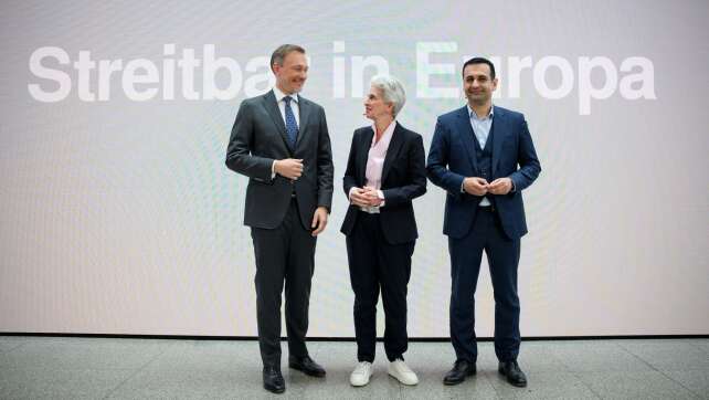 SPD warnt FDP vor Parteitag: Kein Zweifel an Koalition