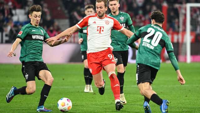 Tuchel wechselt sechsmal: Bayern starten mit Gnabry