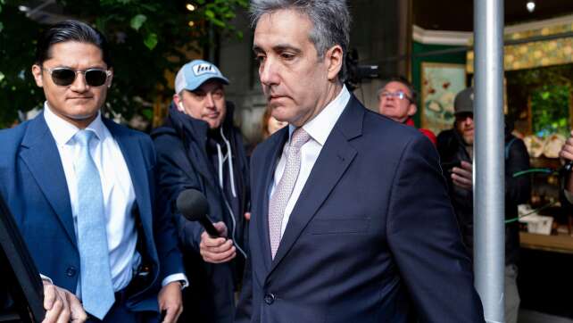 Trump-Anwalt nimmt Zeugen Cohen ins Verhör