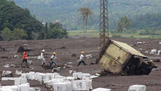 Vulkanische Schlammströme auf Sumatra: Zahl der Toten steigt