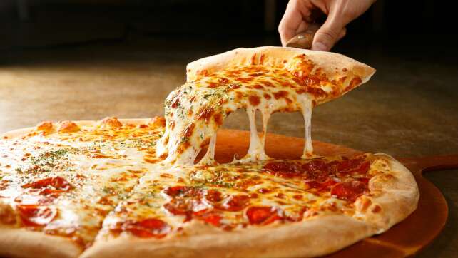 Perfekte Pizza: Schritt-für-Schritt Anleitung für das ultimative Pizzaglück