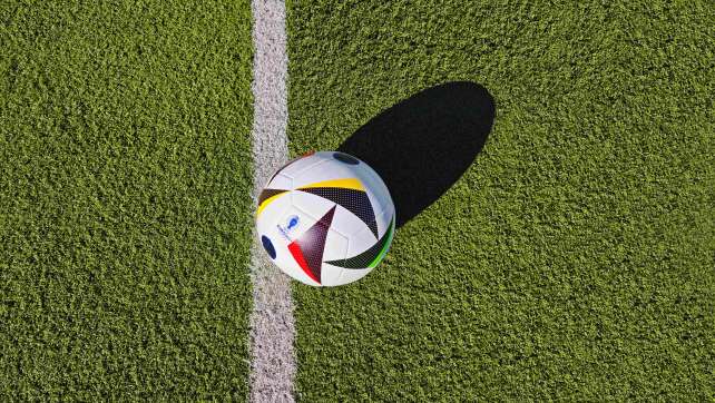 Fußball-EM 2024 live sehen: Wer überträgt die Spiele?
