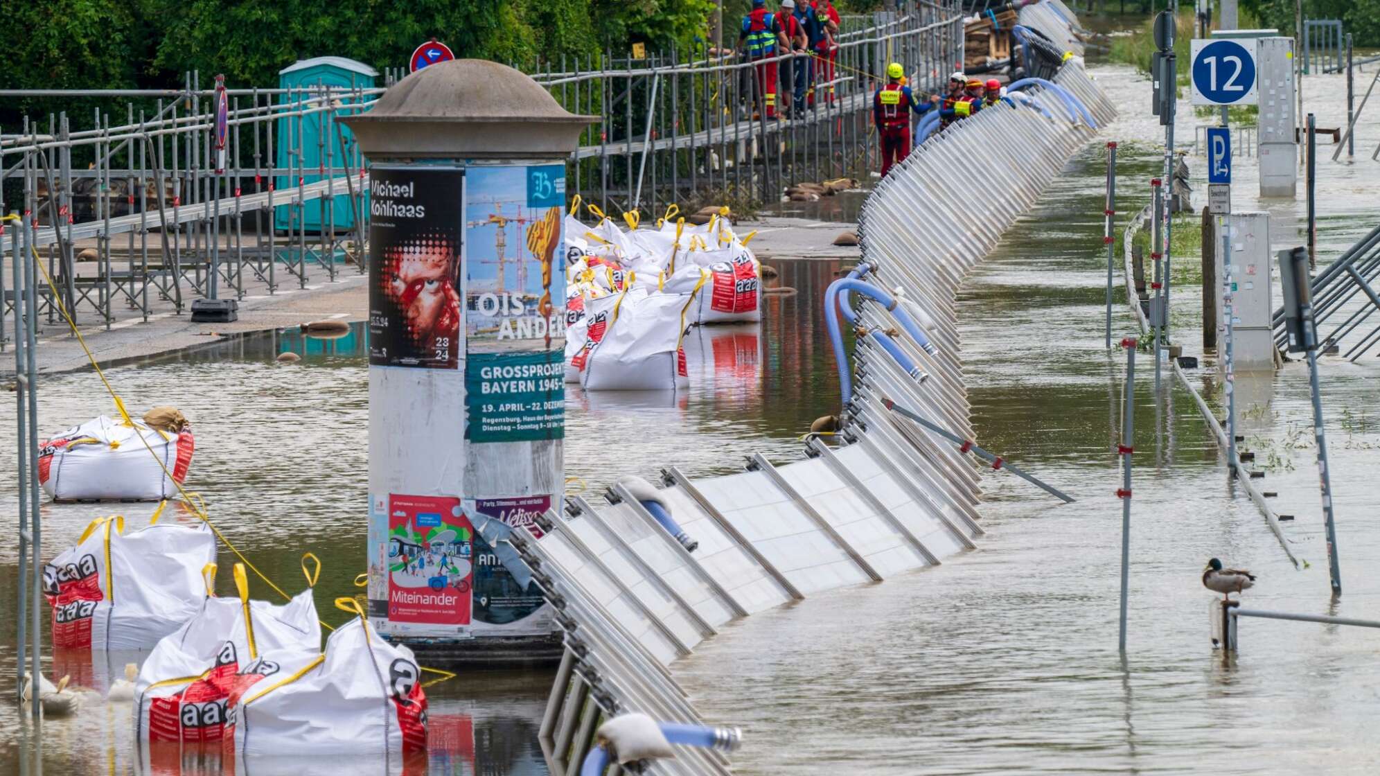 Hochwasserlage in Bayern - Regensburg