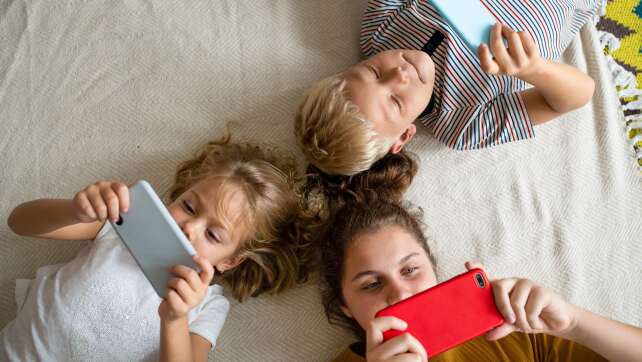 Soziale Medien: Verlernen Kinder Konzentration?