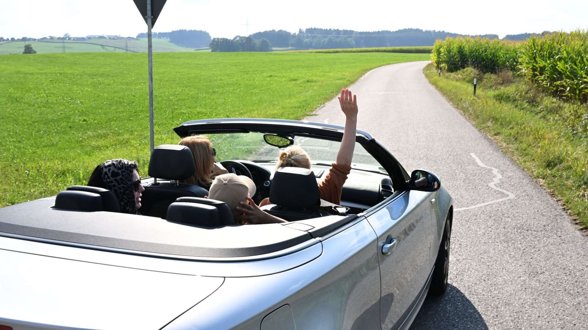 Im Cabrio unterwegs