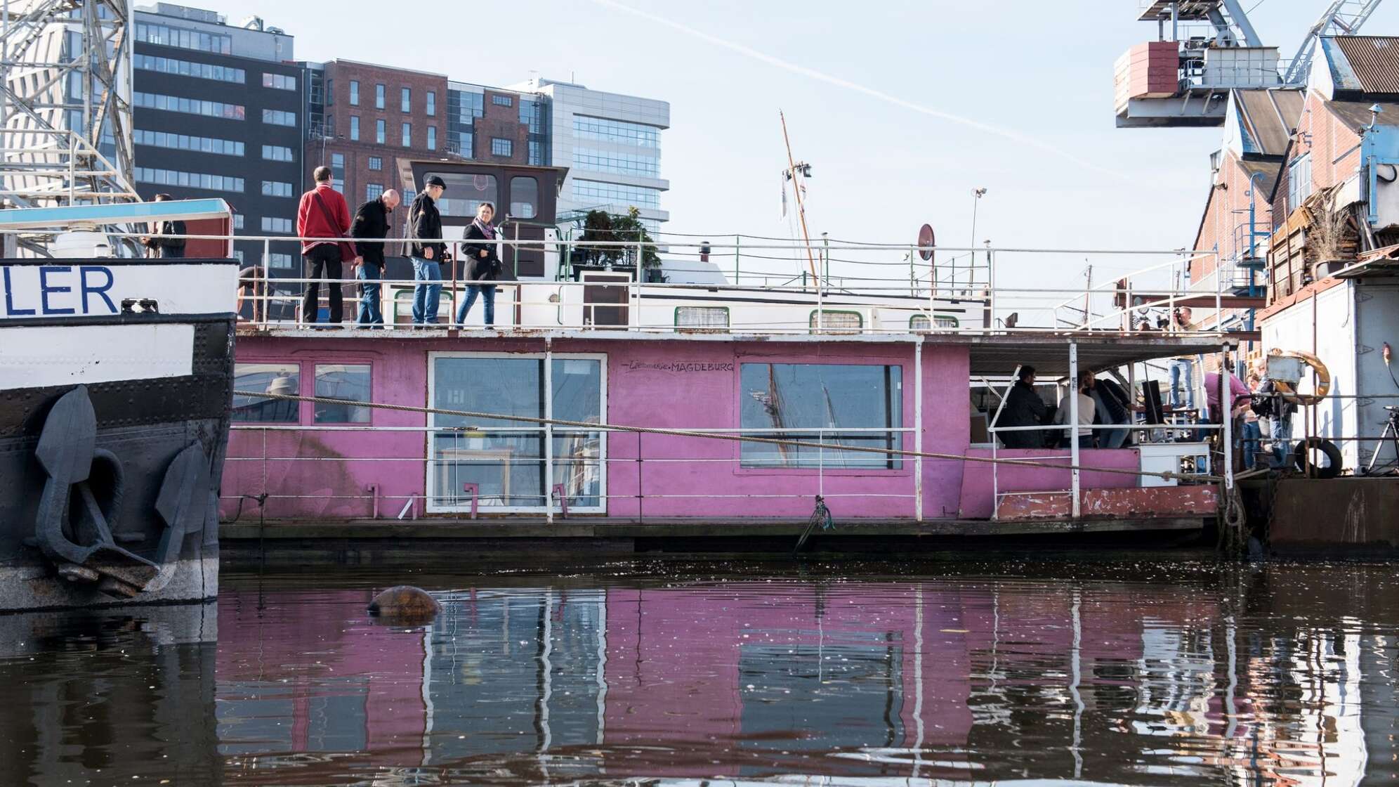 Olli Schulz und Fynn Kliemann haben ihr Hausboot verkauft