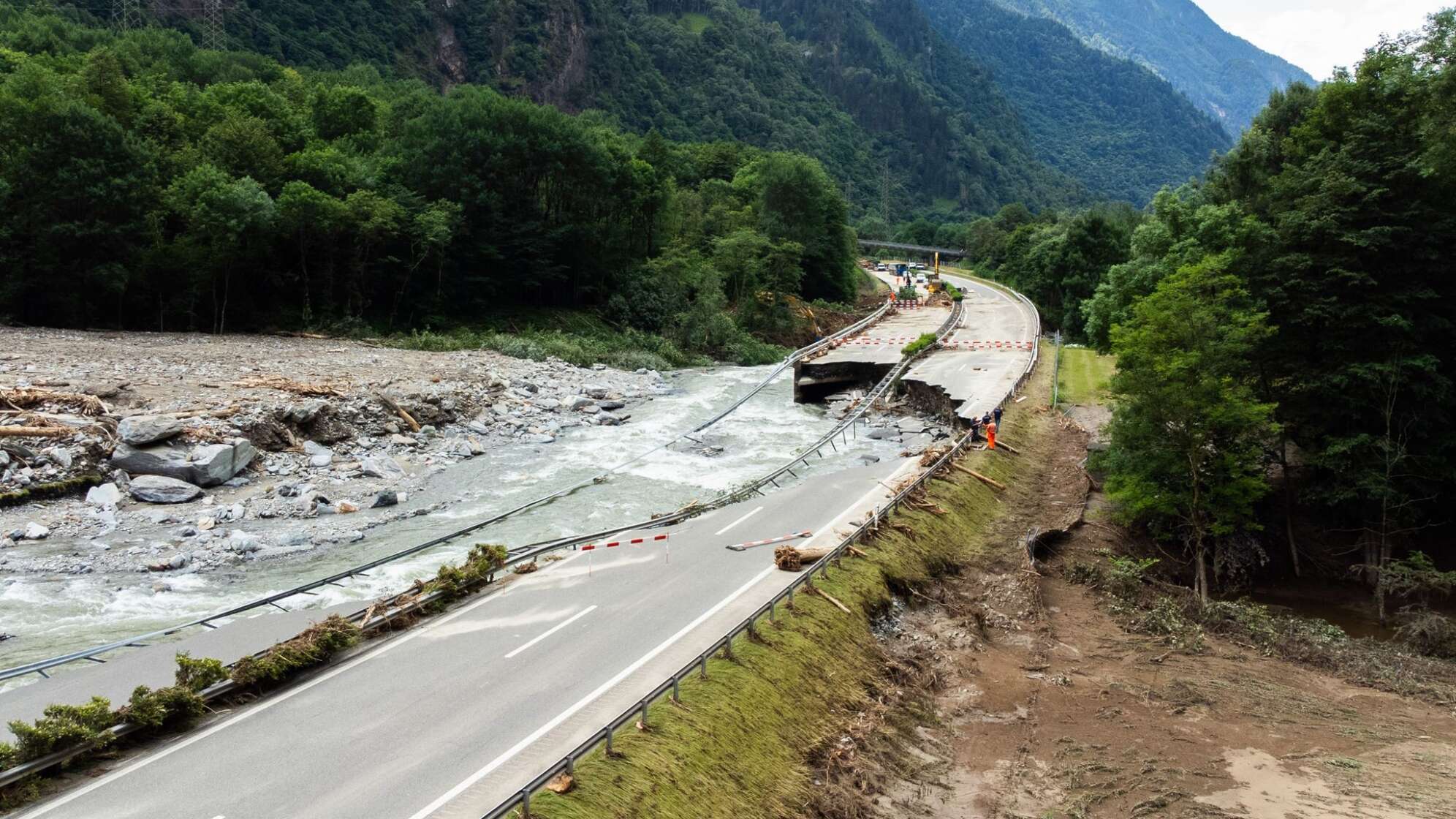 Sanierungsarbeiten an der A13 in der Schweiz