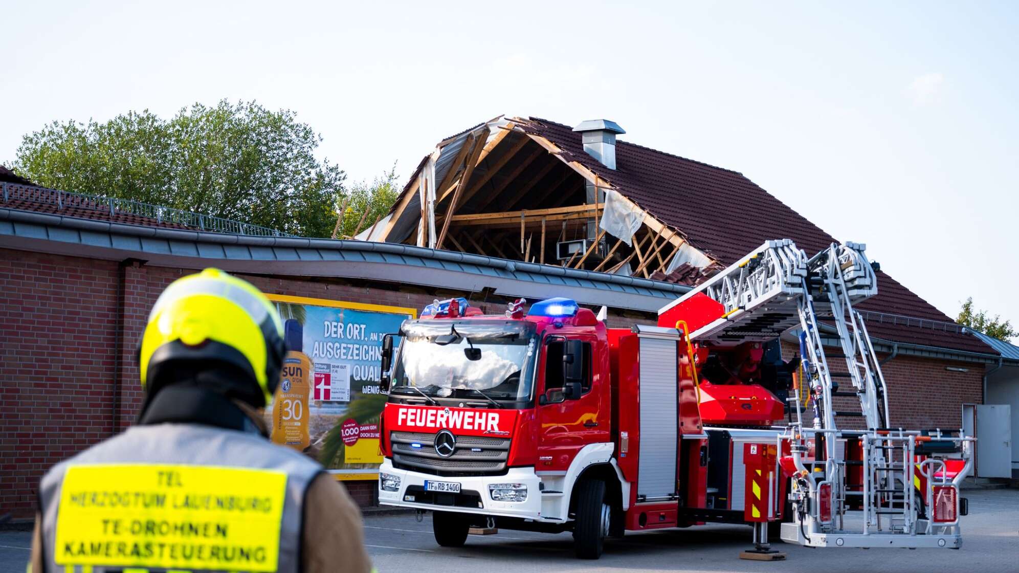 Supermarktdach in Ratzeburg eingestürzt