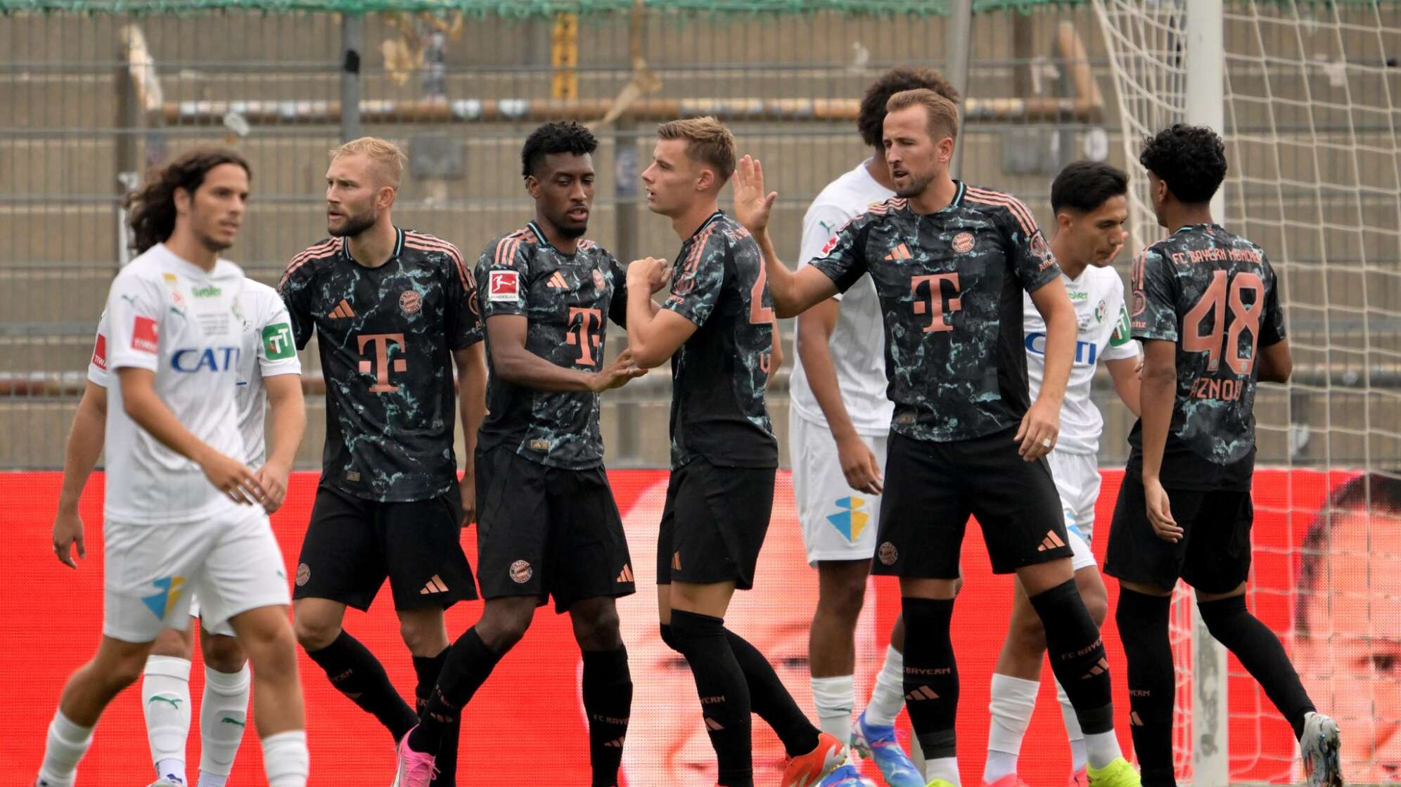 FC Bayern - WSG Tirol