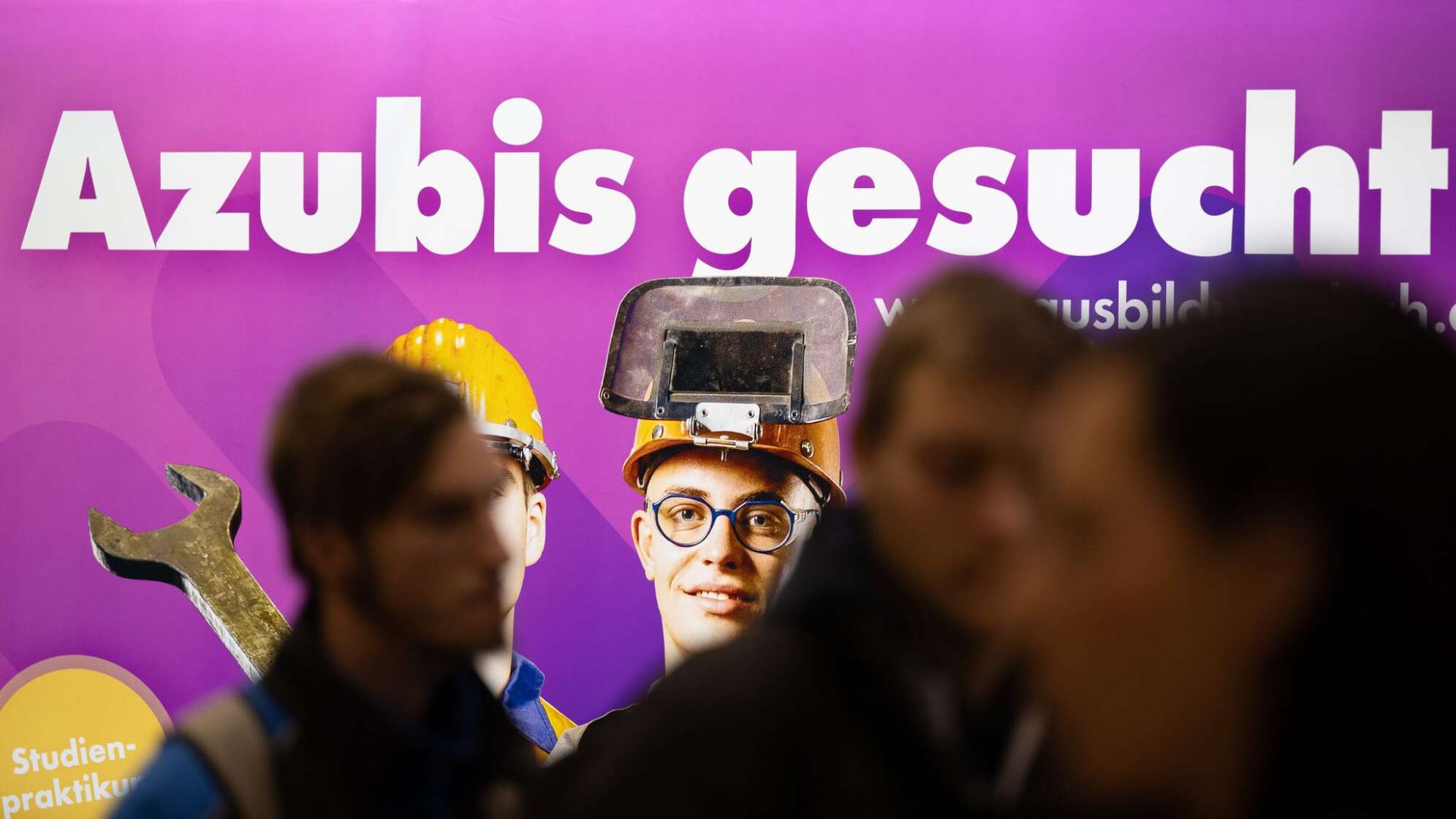 Symbolbild "Azubis gesucht"