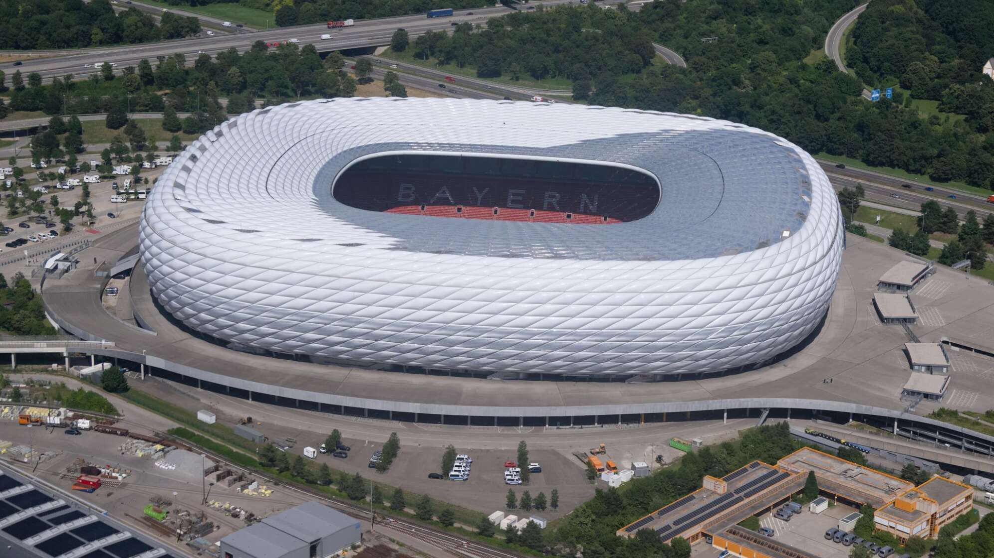 Bald Ziel von E-Lastwagen: die Allianz-Arena