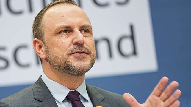 Terrorismusexperte Peter Neumann fordert "virtuelle Agenten"