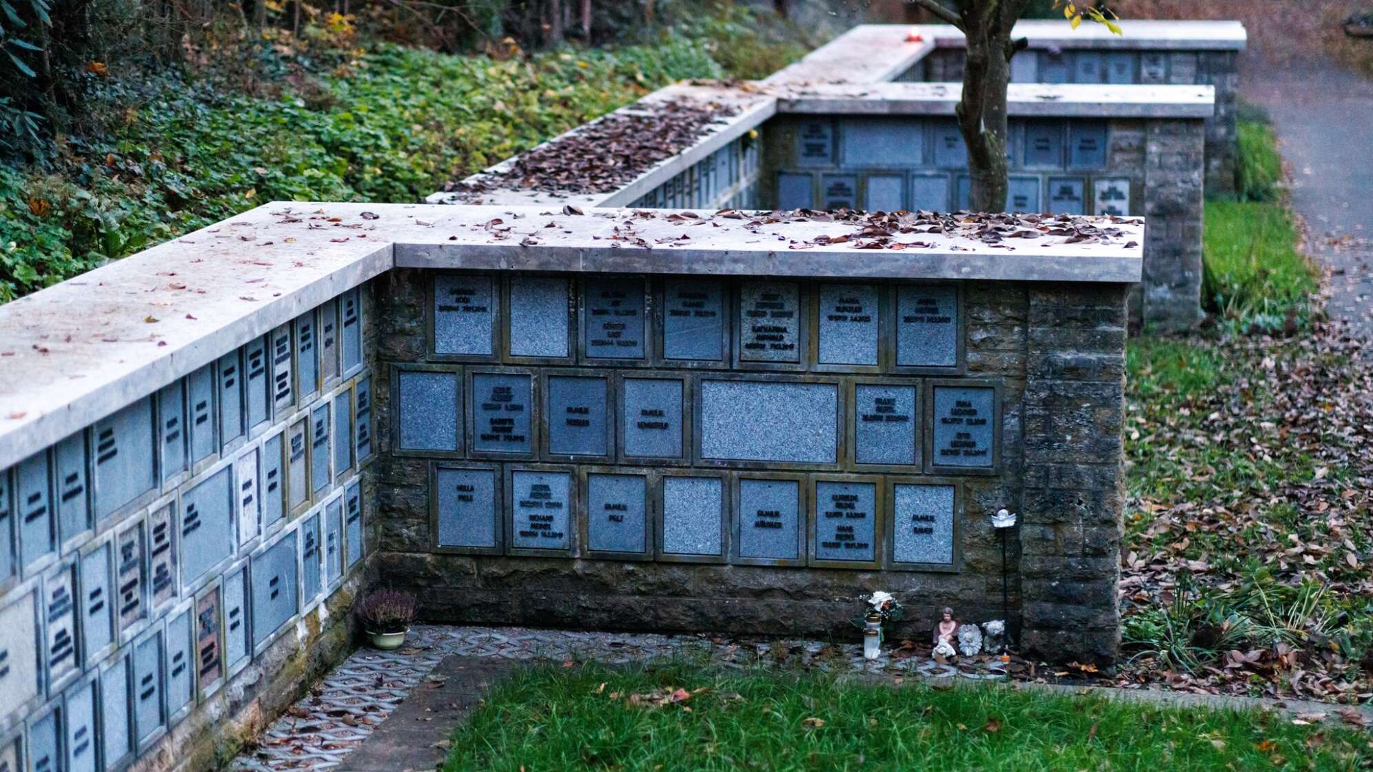 Urnengrab auf Nürnberger Friedhof