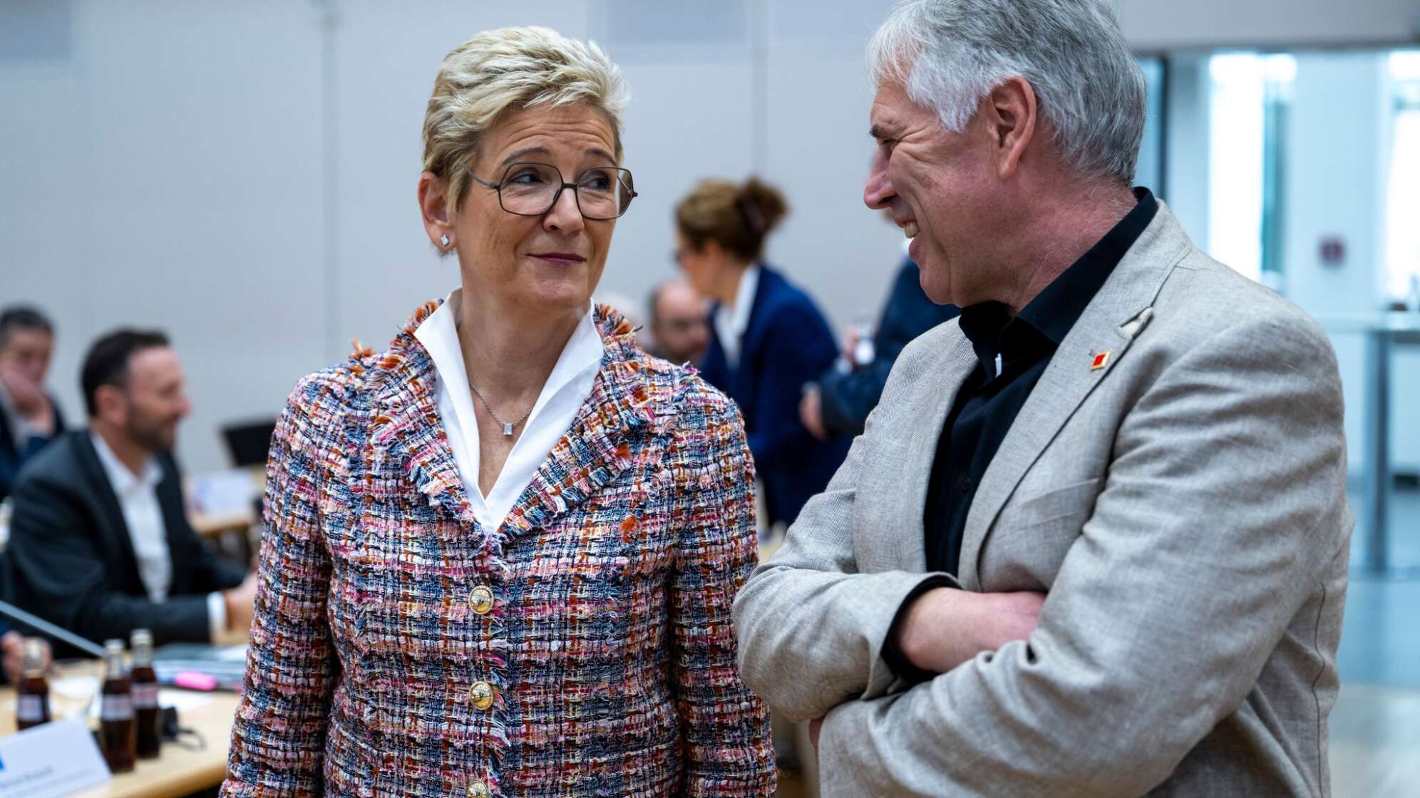 Freundliche Stimmung vor der 3. Metall-Tarifrunde in München