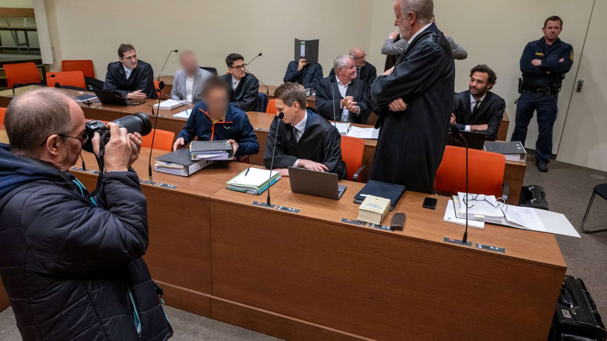 Prozessauftakt um Millionen-Betrug mit Corona-Hilfen