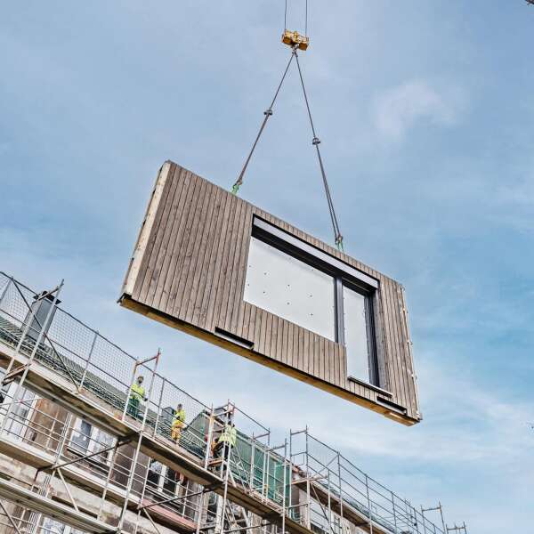 Serielles Sanieren? "In unseren Gebäuden werden die Heizkörper nie wieder aufgedreht" - Emanuel Heisenberg  (Ecoworks)