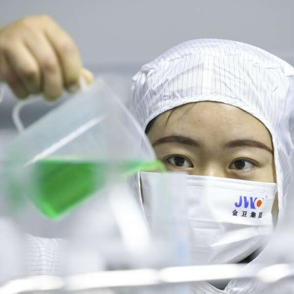 Stromspeicher, CO2-Sauger, Sprithersteller - rettet Elektrochemie die grüne Welt?