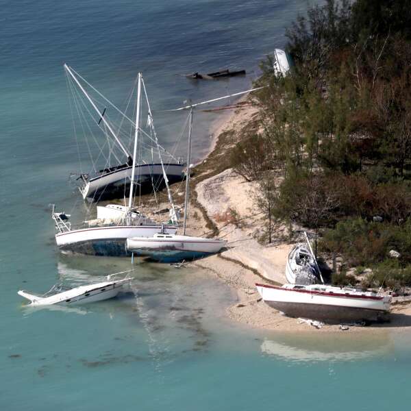 "Ganze Welt wird unversicherbar": Allianz und Co. ziehen Big Oil den Stecker