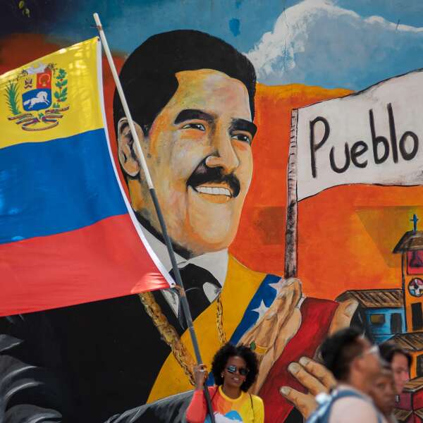 "Alle Länder in Lateinamerika sind gespalten: Öl und Erneuerbare. USA und China" - Barbara Fritz (FU Berlin)