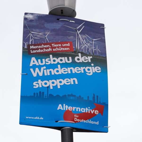 In AfD-Hochburgen gibt es deutlich weniger Solaranlagen und E-Autos | Moritz Wussow (Universität Freiburg)