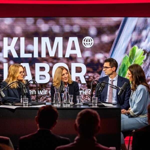 Deutsche Industrie: "China sieht uns nicht mal mehr im Rückspiegel" - mit Claudia Kemfert, Sabine Nallinger und Sepp Müller