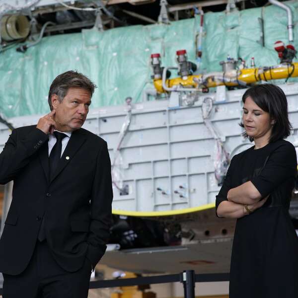 Hass auf die Grünen: Warum sind immer Habeck und Baerbock Schuld?